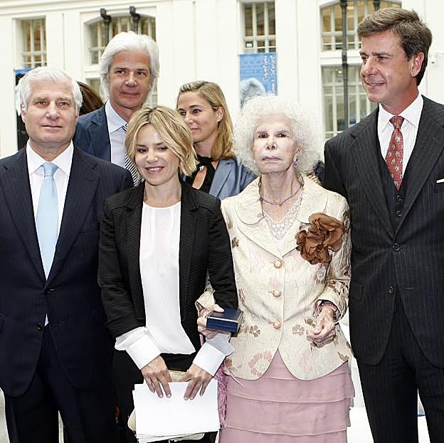 Tensa Navidad en la casa de Alba: el duque de Alba no invita a Cayetano Martínez de Irujo a la cena de Nochebuena en el Palacio de Liria