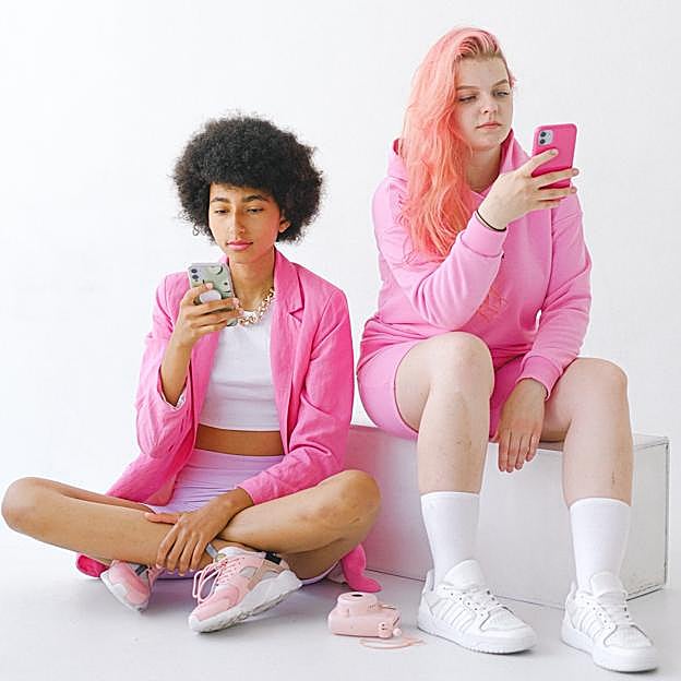 Los riesgos de stalkear en redes sociales: desde la obsesión hasta descubrirte