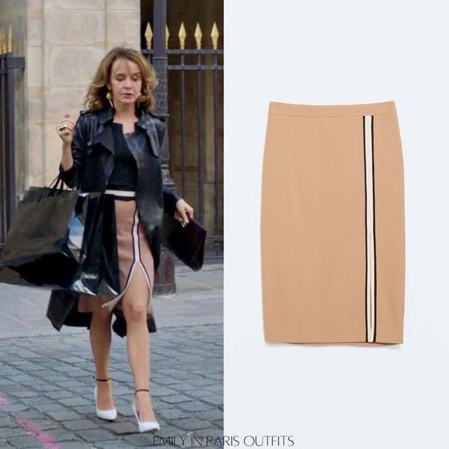 Falda midi en color beige con abertura lateral y franja a contraste.