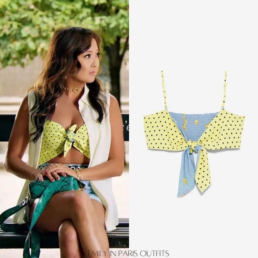 Top reversible de tirantes y nudo delantero.