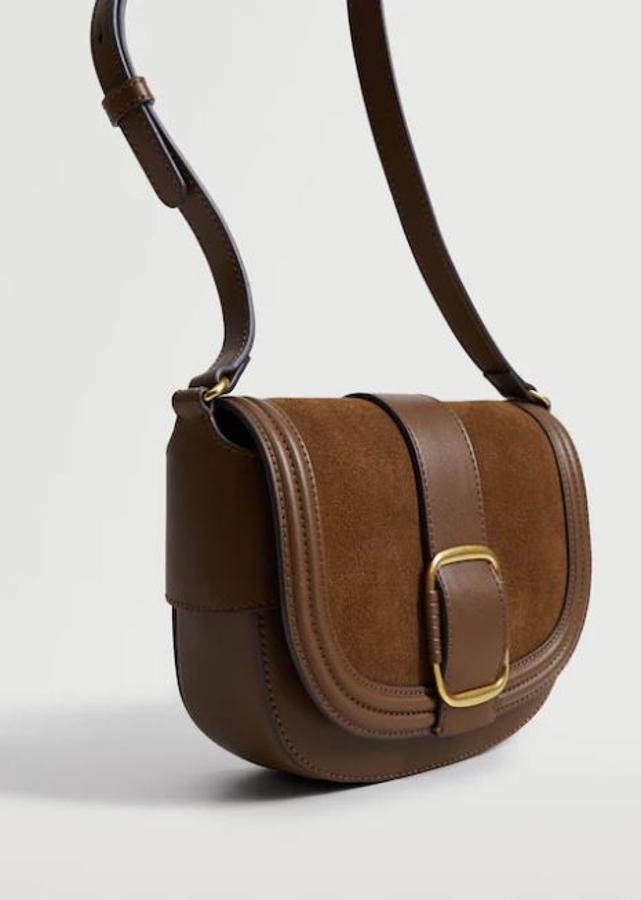 Bolo bandolera de piel (39,99 a 29,99 euros).