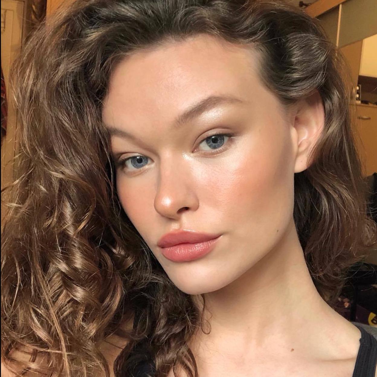 Pincha en la imagen para ver Las mejores cremas antiarrugas y mascarillas de noche que regeneran, reafirman y rejuvenecen mientras duermes