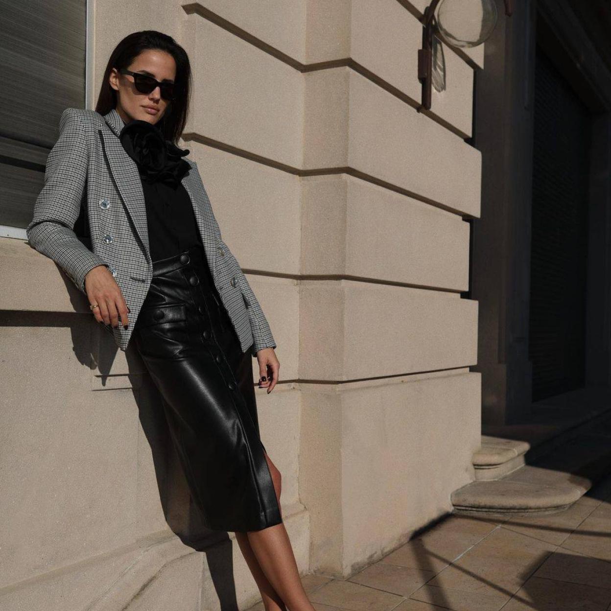 Pincha en la imagen para ver 11 pantalones de Sfera que sientan de maravilla, nos vamos a poner con todo y cuestan menos de 30 euros