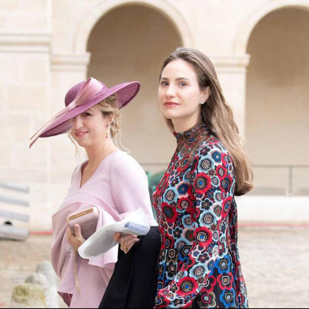 Sol y Luna son hijas de Ignacio Medina con Gloria Orléans-Braganza.