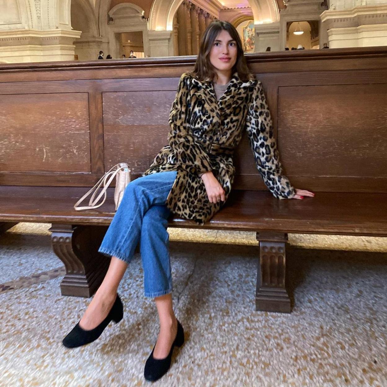 Pincha en la foto para comprobar cómo al estampado de leopardo no se le resiste nada y estas elegantes y favorecedoras prendas nos lo demuestran. 