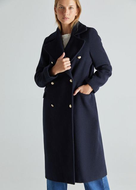 Imagen - Este abrigo oversize de inspiración marinera está rebajado a 79 euros en Cortefiel.