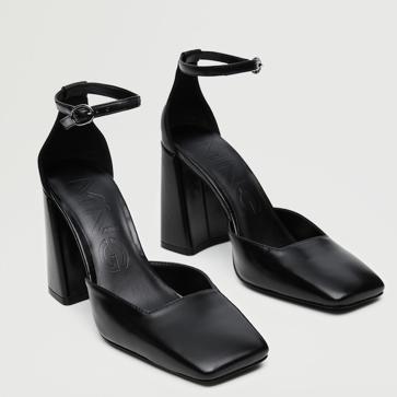 Imagen secundaria 1 - Zapatos negros con tacón rectángular de la nueva colección de Mango (39,99 euros). 