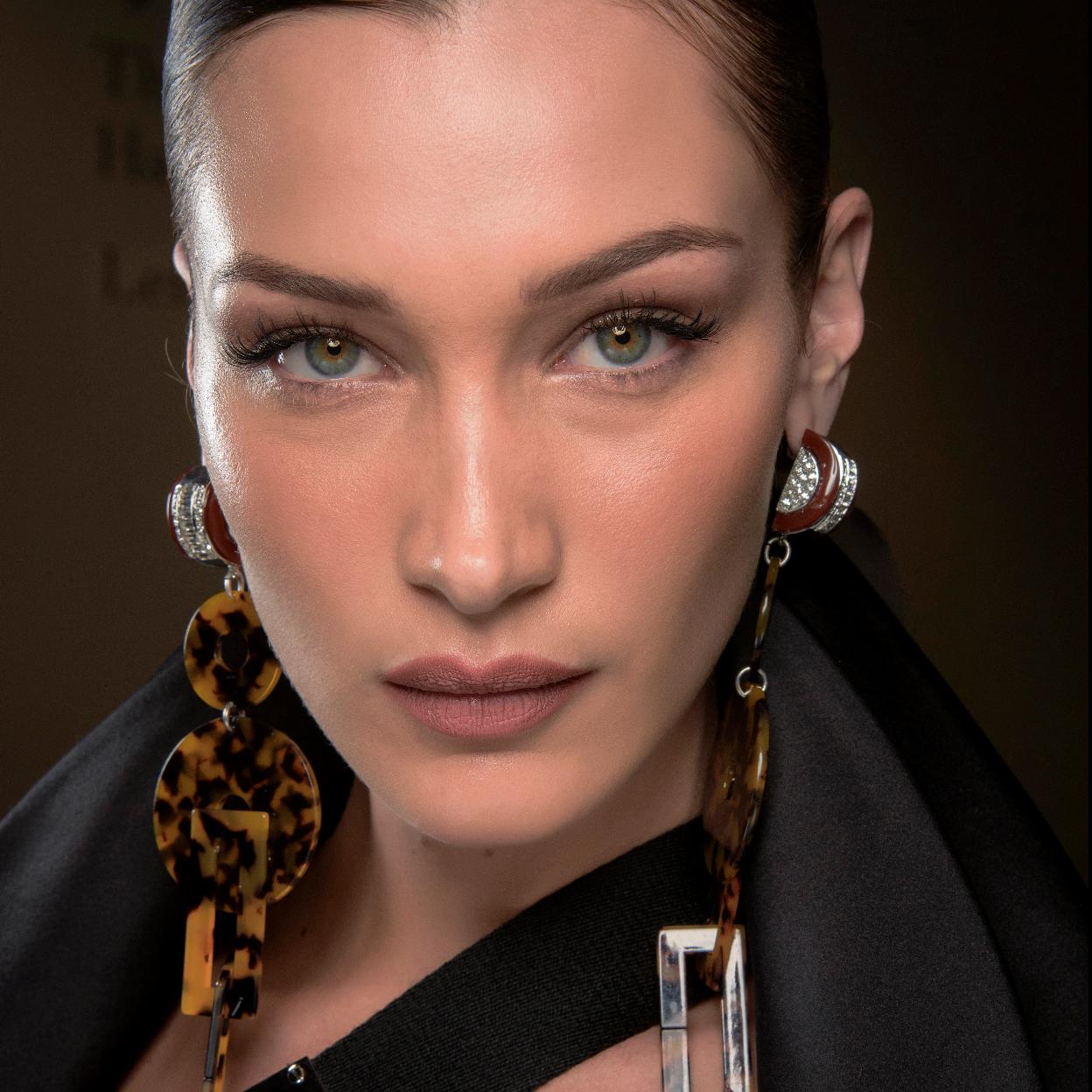 Pincha en la imagen para ver los mejores sérums para el crecimiento de las pestañas que de verdad funcionan.