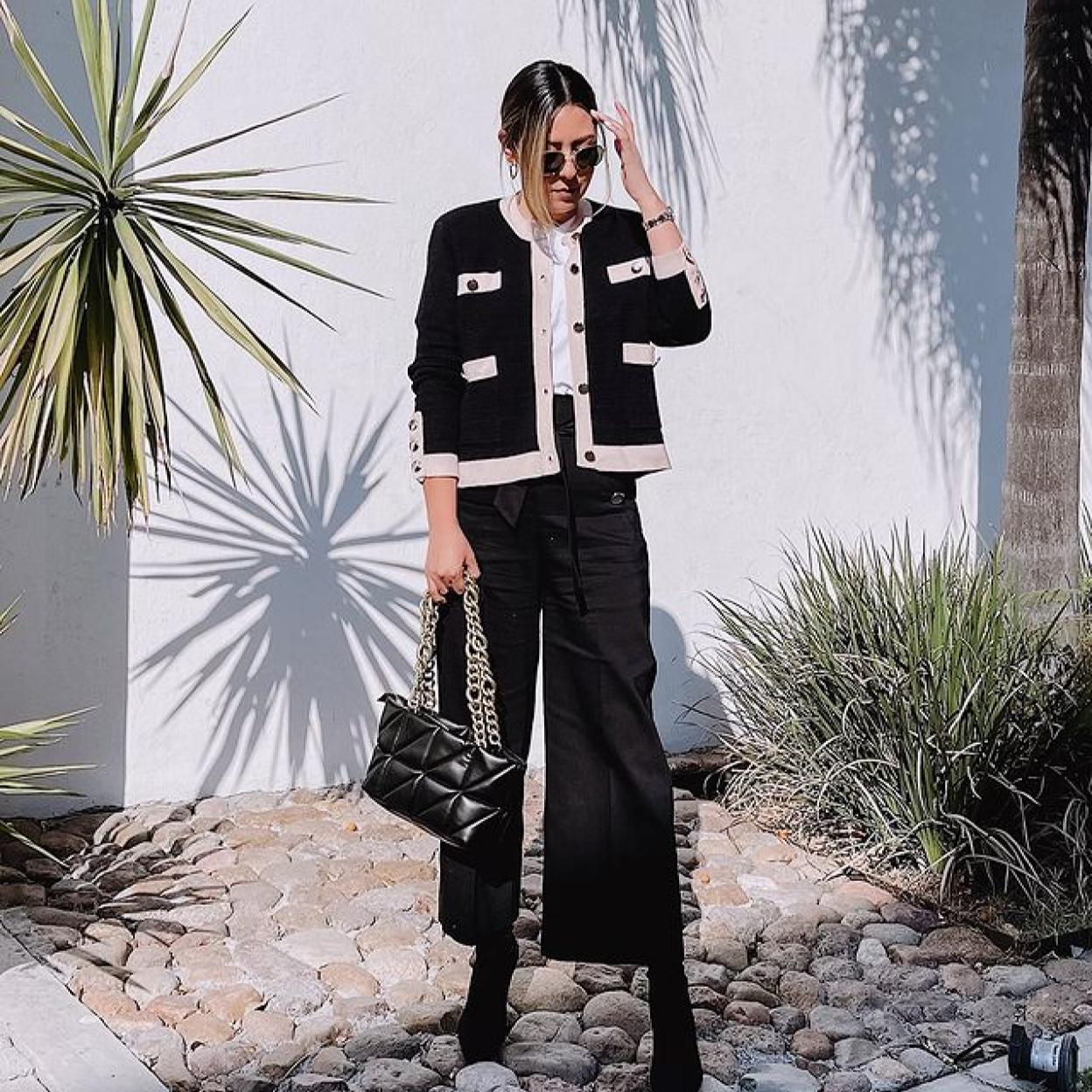 Pincha en la imagen para ver las prendas baratísimas de las rebajas de Sfera.