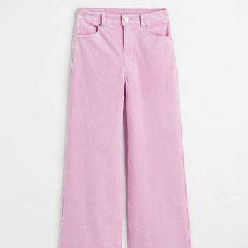 Imagen secundaria 1 - Rosa y verde, la fórmula favorita de la temporada que rejuvenece a los 50 y que puedes conseguir en Zara y H&amp;M