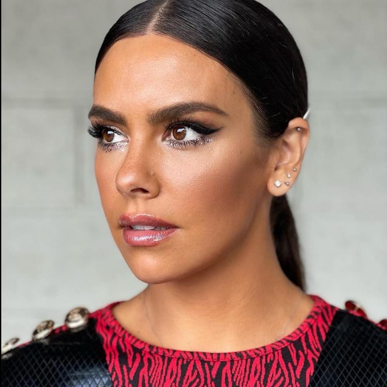 Pincha en la imagen para ver todos los vestidos de Cristina Pedroche en las Campanadas de Nochevieja, en fotos.