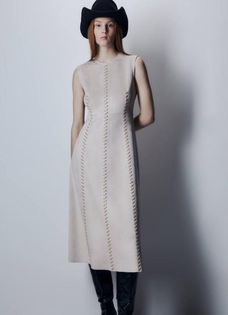 Imagen - El modelo con pespuntes es de color crudo