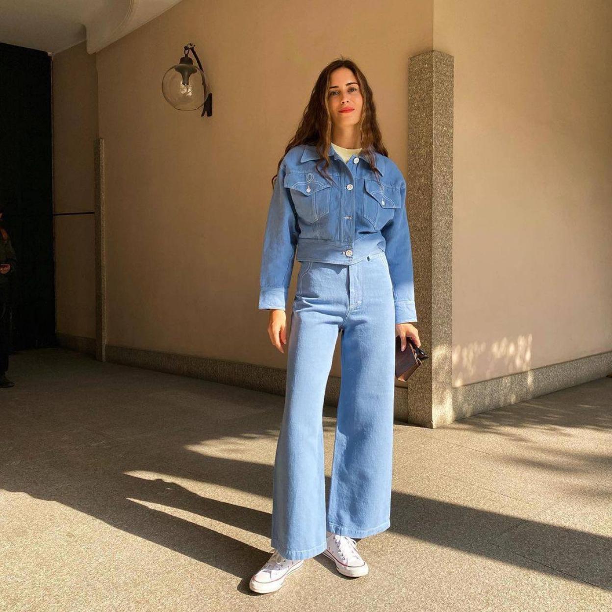 Pincha en la imagen para ver Vaqueros de colores: 11 diseños perfectos para ponerte tu prenda favorita y apostar por las últimas tendencias de la temporada