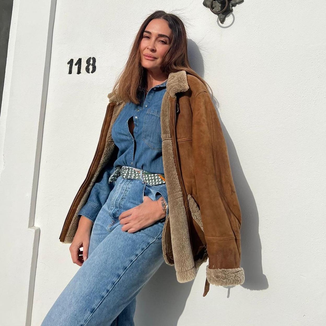 Pincha en la imagen para ver los exclusivos abrigos de Zara Atelier que ha llevado Marta Ortega y que ya triunfan entre las influencers.