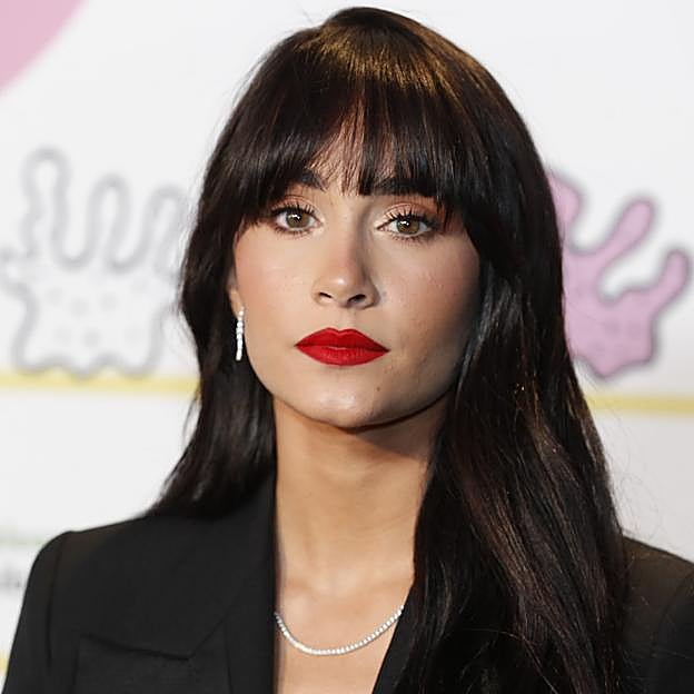 Este es el cambio de look que aporta calidez y luz a las morenas que triunfa entre las famosas e influencers (y no es el rubio)