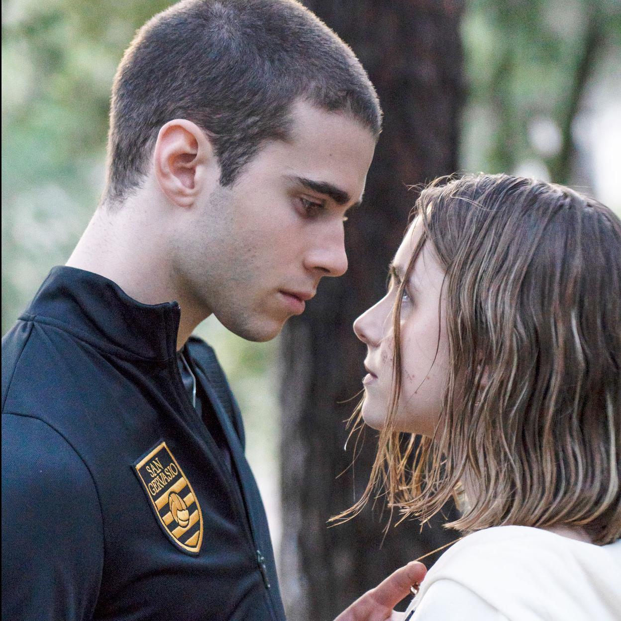 A través de mi ventana, la historia de amor más esperada en Netflix, y la nueva serie de Uma Thurman: estos son los mejores estrenos del fin de semana