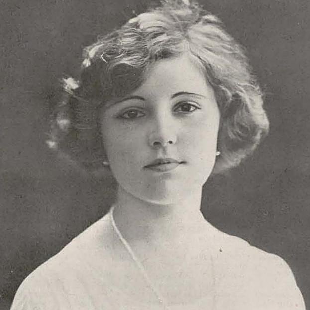 Mercedes Cejuela en la época en la que realizó su puesta de largo