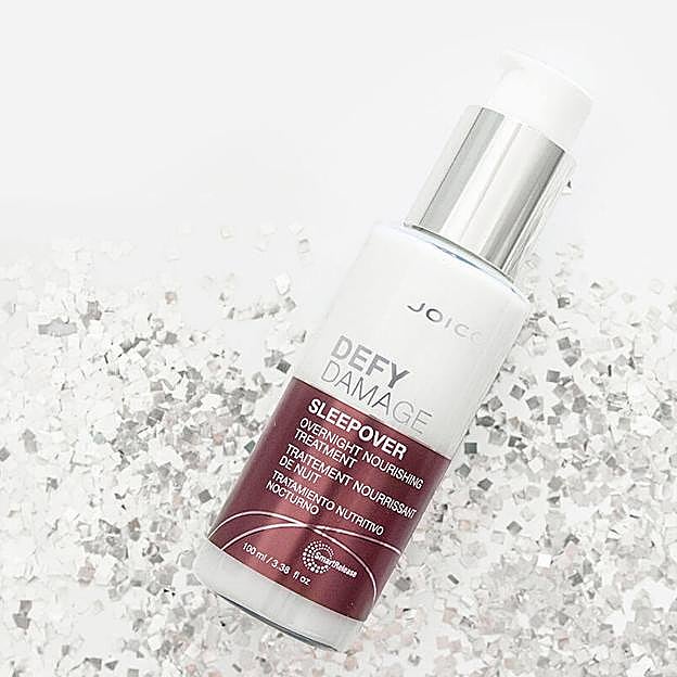 Defy Damage Sleepover contiene aceites esenciales florales