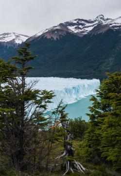 Imagen secundaria 2 - Viajes más impresionantes por Sudamérica: las cataratas de Iguazú, entre Argentina y Brasil; al Salto del Ángel, en Venezuela, o al Glaciar Perito Moreno, en la Patagonia.