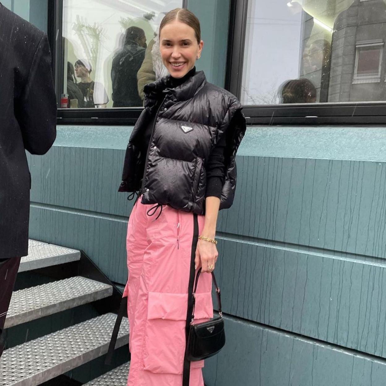 Pincha en la foto para ver 11 pantalones de Sfera que sientan de maravilla, nos vamos a poner con todo y cuestan menos de 30 euros. 