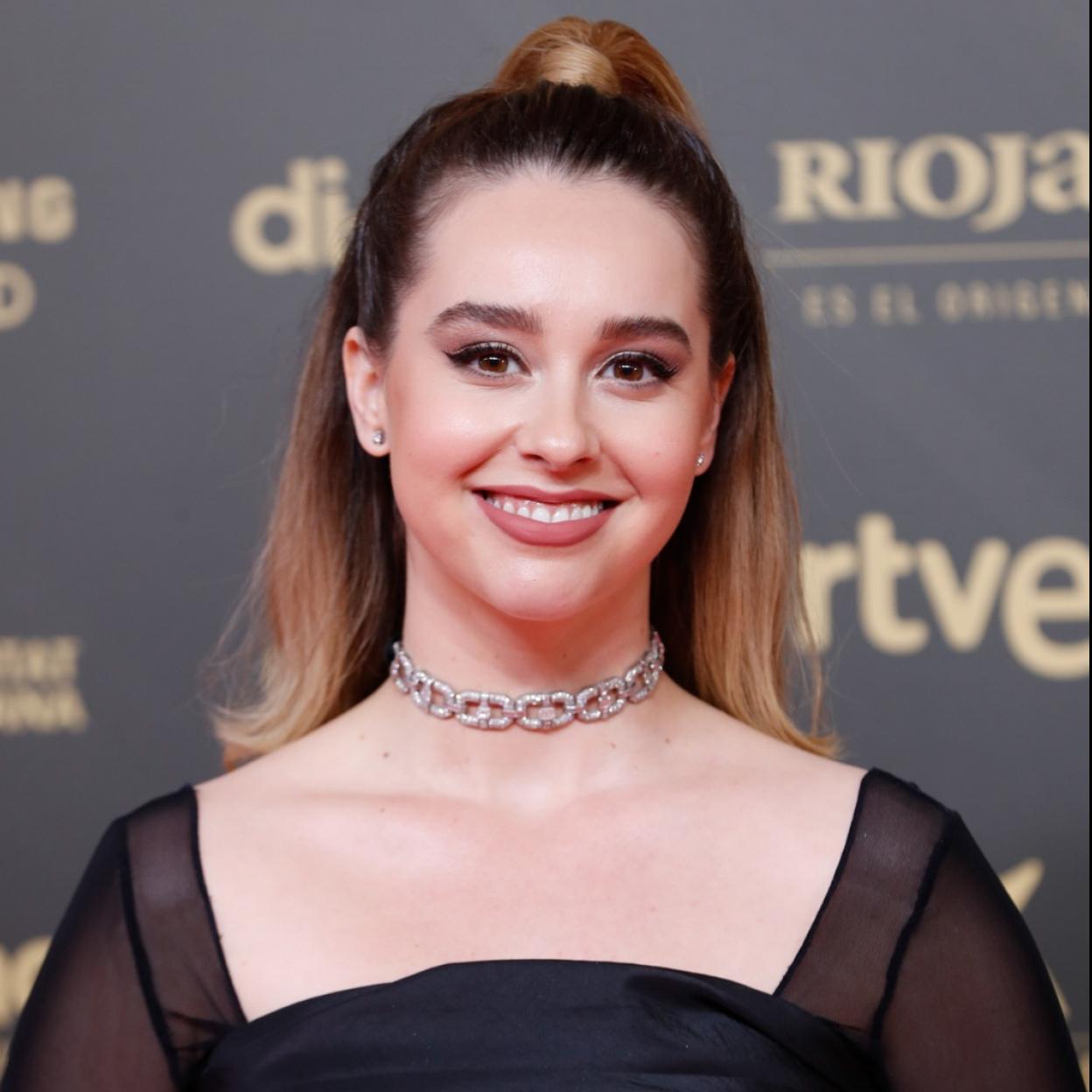 ¿Quieres conseguir una mirada de alfombra roja? Pincha en la imagen para descubrir los contornos de ojos que te ayudarán a lograrlo. 