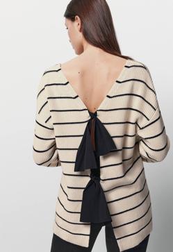 Imagen secundaria 2 - Massimo Dutti apuesta por estas elegantes prendas de punto al estilo chic francés a las que no vas a poder resistirte