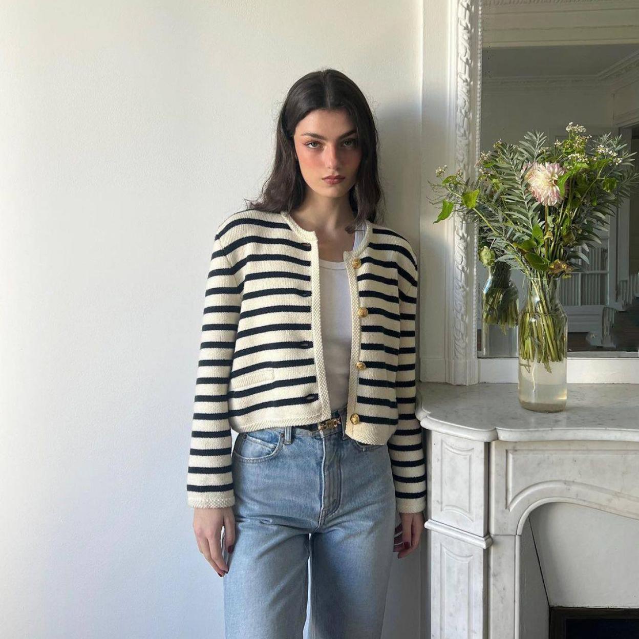 Pincha en la imagen para ver Punto en tonos pastel: los cárdigans y jerséis que han llegado a Mango para que empecemos a soñar con la primavera