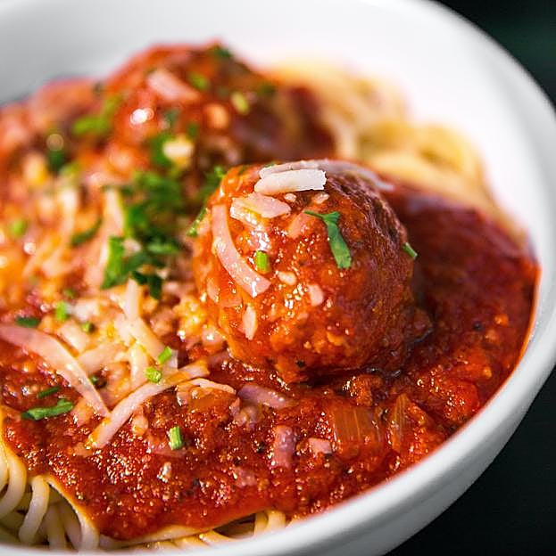 Las albóndigas también son perfectas para disfrutarlas con un buen plato de pasta.