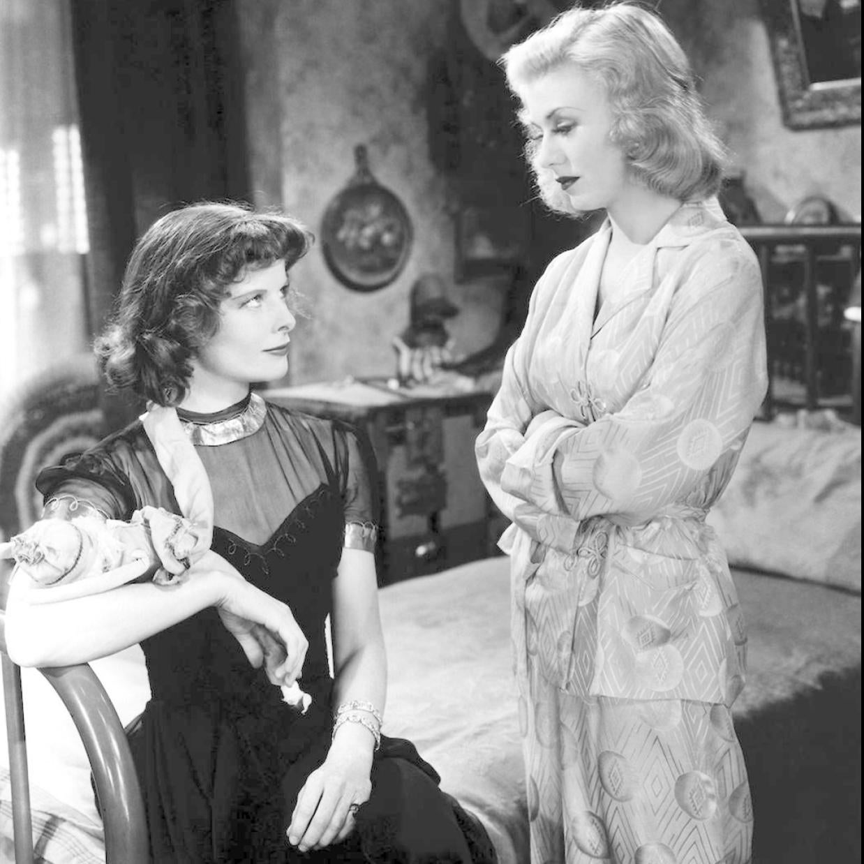 Katharine Hepburn y Ginger Rogers en Damas del teatro.