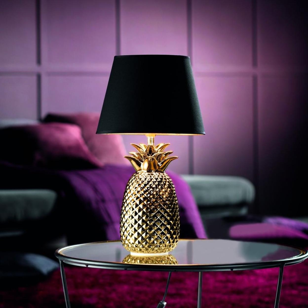 La lámpara de piña, el adorno de diseño que arrasa en Lidl y cuesta menos de 15 euros. Pincha en la foto para ver las sillas de diseño más bonitas y baratas.