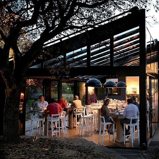 Imagen principal - Cabaña Marconi, restaurante sueco del Encinar de los Reyes (Madrid).