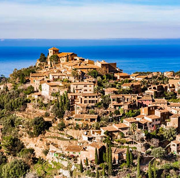 Deià, el pueblo más bonito y sorprendente de Mallorca que inspiró a Serrat para escribir Mediterráneo