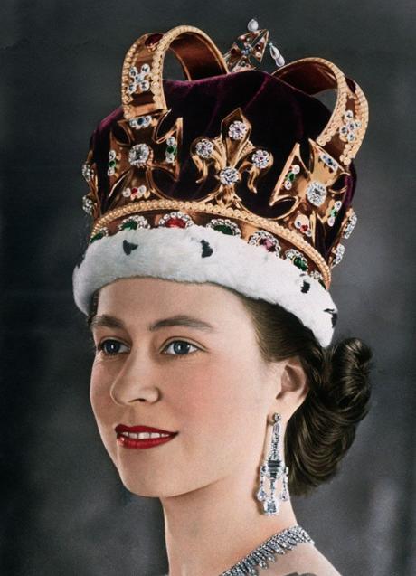 Imagen - La corona de la reina Isabel fue un regalo del sultán turco Abdul Medjid.