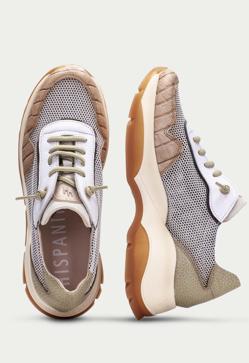 Imagen secundaria 2 - Estas son las zapatillas cómodas que te hacen parecer más alta y que rejuvenecen tus looks de diario (y son made in Spain)