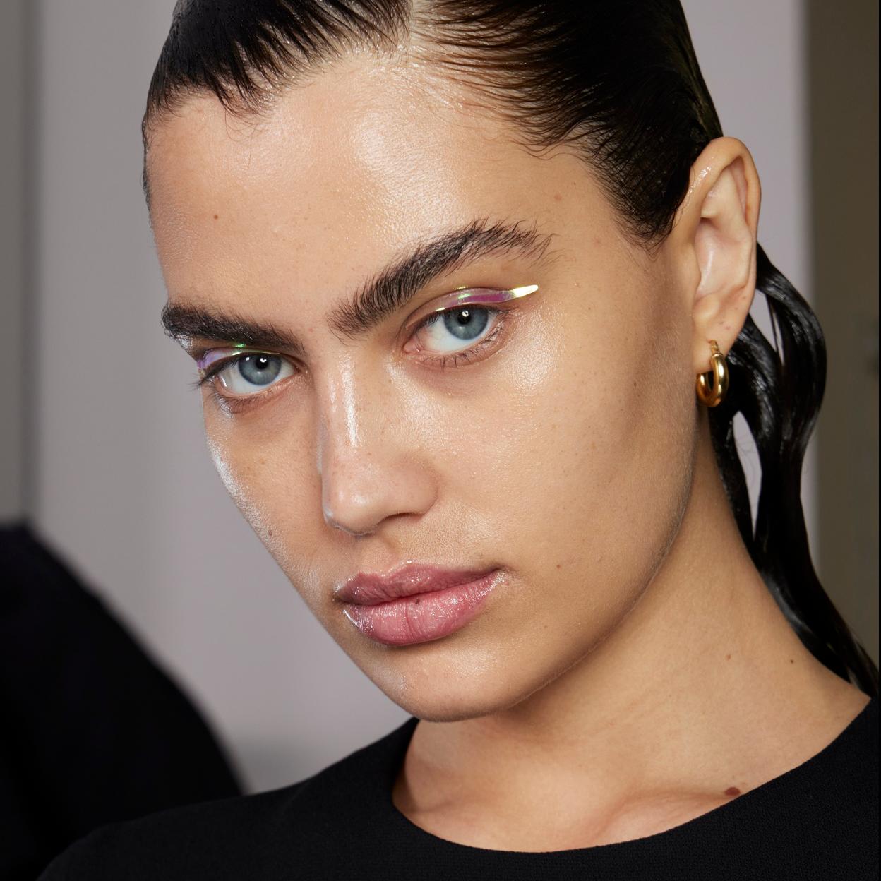 Pincha en la imagen para descubrir las paletas de maquillaje todo en uno para conseguir todo tipo de looks de belleza.