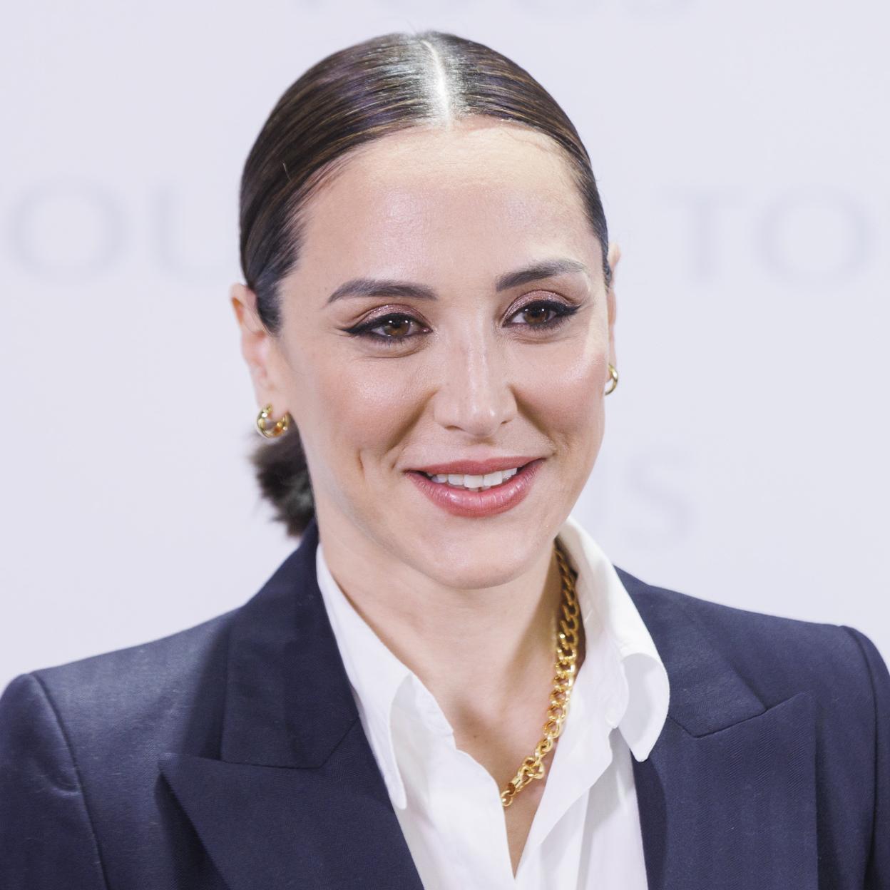 Este colgante de medalla es el favorito de Tamara Falcó y ya planea convertirse en una de las joyas favoritas de la primavera