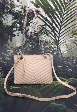 Imagen secundaria 2 - El bolso 1440 se adapta a todos los gustos