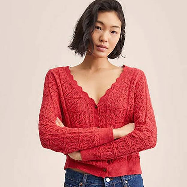 Imagen principal - El cárdigan de punto es la prenda más cómoda y práctica del entretiempo