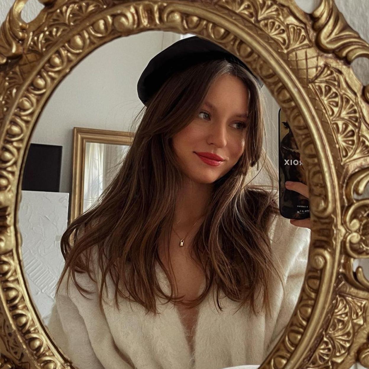 Pincha en la imagen para descubrir los 8 perfumes florales más vendidos que puedes comprar con descuento.