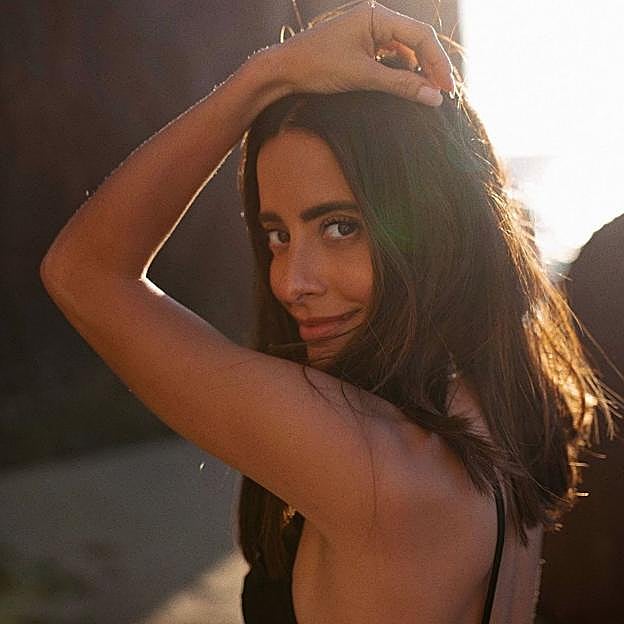 María Fernández-Rubíes con media melena