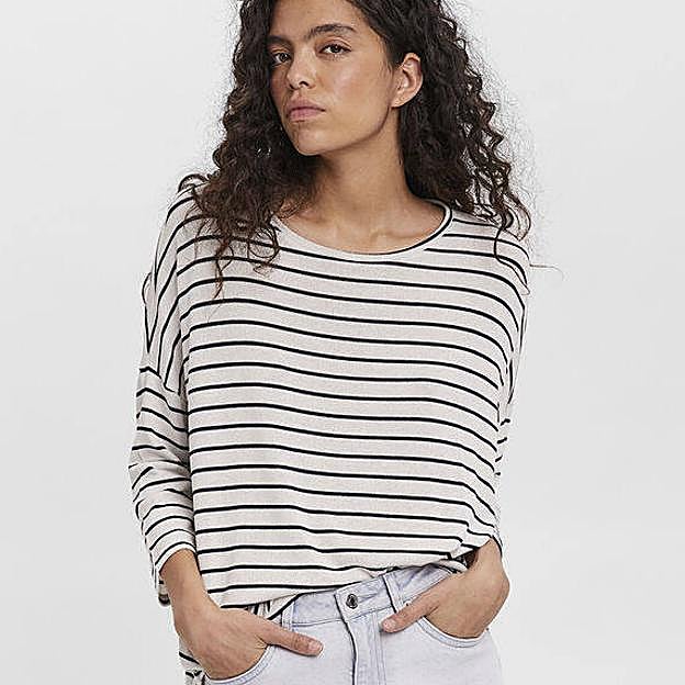 Imagen principal - Los jerséis son de Vero Moda