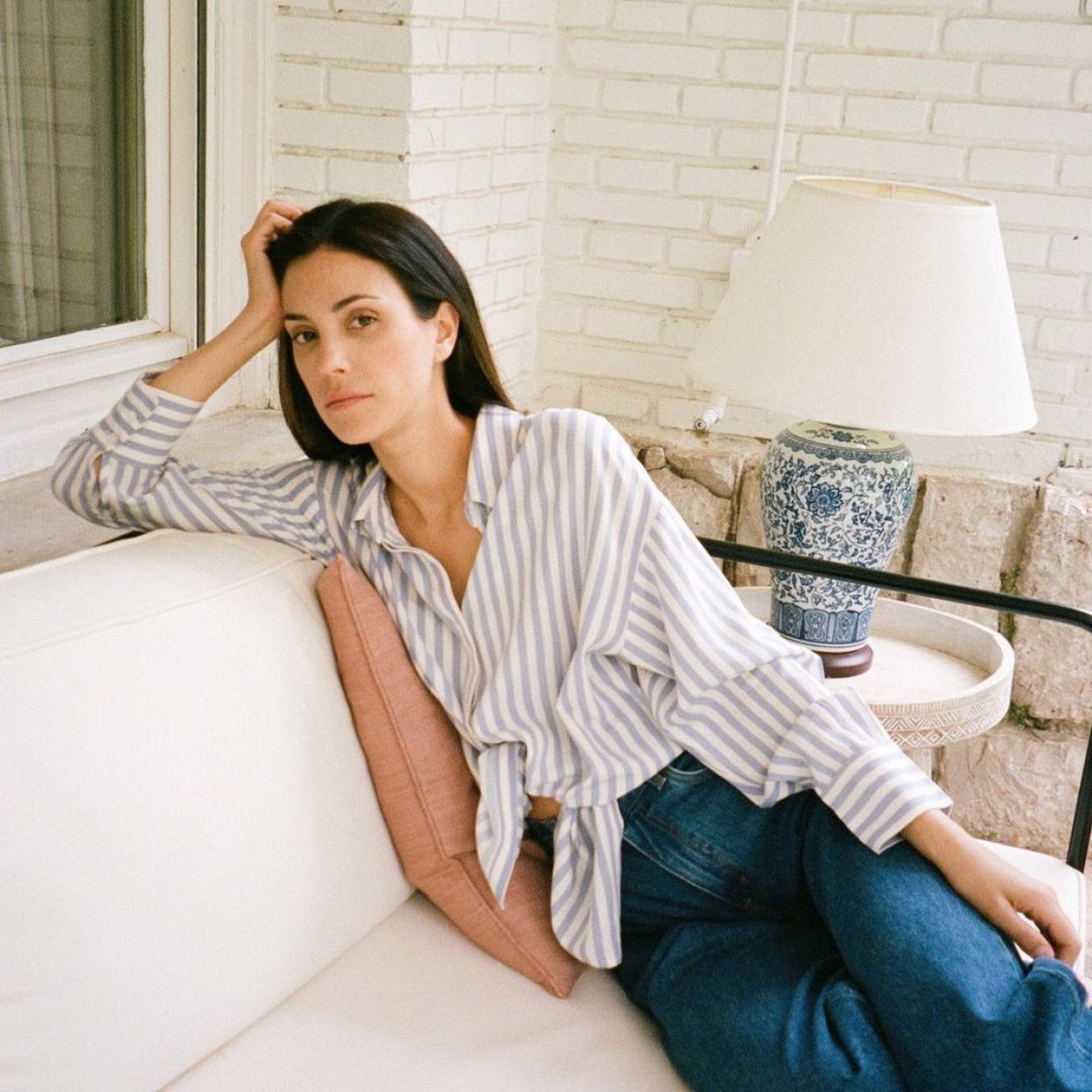 Pincha en la imagen para descubrir más piezas en color azul y unirte al color del momento.