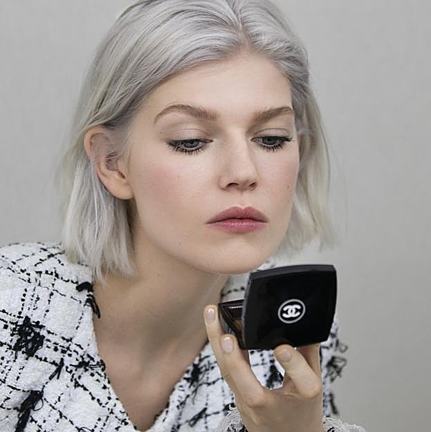 No hacen milagros, pero tenemos la prueba de cómo los parches efecto bótox para la frente funcionan de forma temporal sobre las arrugas