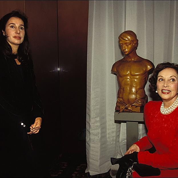 Quiénes son los hermanos rebeldes, desconocidos y variopintos de Carmen Martínez-Bordiú, la nieta favorita de Franco que vivió en el escándalo