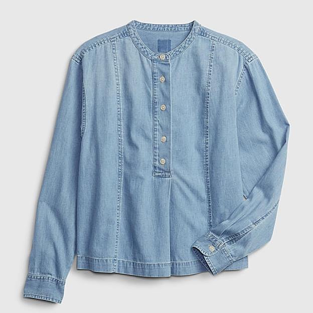 Imagen principal - Las influencers (y Vicky Martín Berrocal) confirman que el look vaquero con vaquero es la idea low cost que rejuvenece a los 50