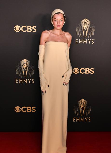 Imagen - Emma Corrin