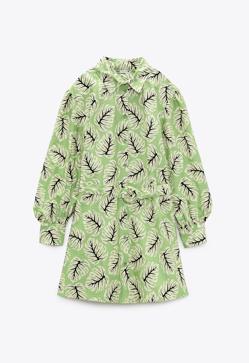 Imagen secundaria 2 - Vestido corto camisero con cinturón y estampado de hojas en verde, blanco y negro de Zara (39,99 euros) 