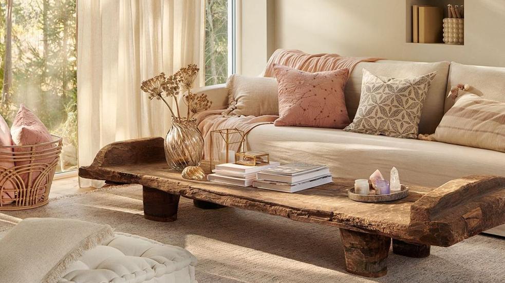 Cojines, velas, vajillas, adornos preciosos... Los 10 chollos deco de H&M Home por menos de 10 euros que no puedes dejar escapar esta primavera