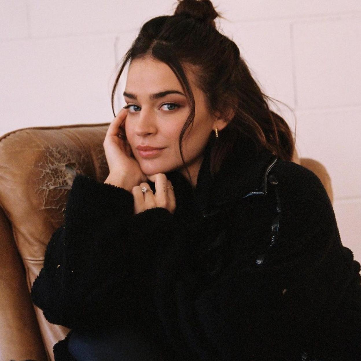 Pincha en la imagen para conocer los sérums más potentes que son como un borrador mágico para las manchas de la piel 