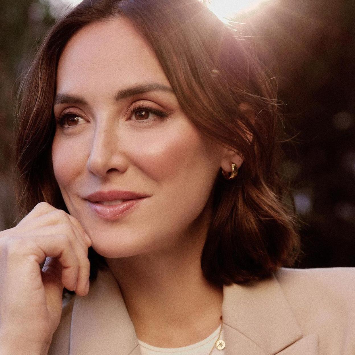 Sabemos de dónde es el mono cargo de Tamara Falcó que confirma la tendencia más cómoda y rejuvenecedora de la primavera